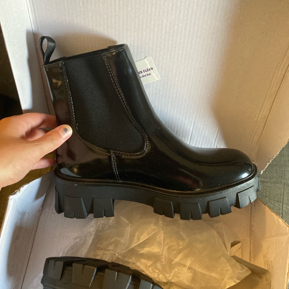 Black Chelsea Boots